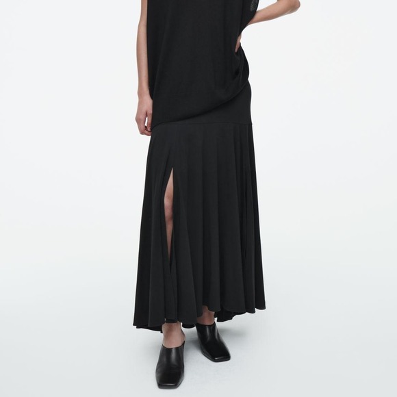 COS Flared Asymmetric Maxi Skirt Size M Black Slit Flowy Minimalist Chic Classic - Picture 1 of 11
